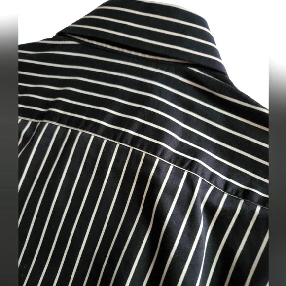 Inserch icon Black Button Down 2 ply Satin Shirt with Paisley Collar - Picture 4 of 8